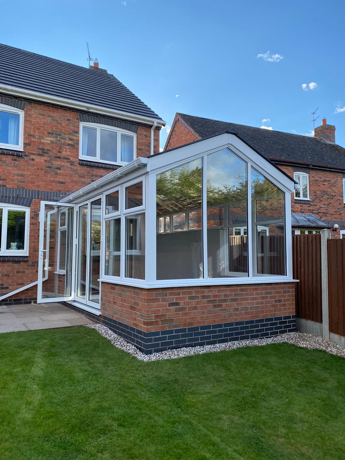 Solid roof conservatory