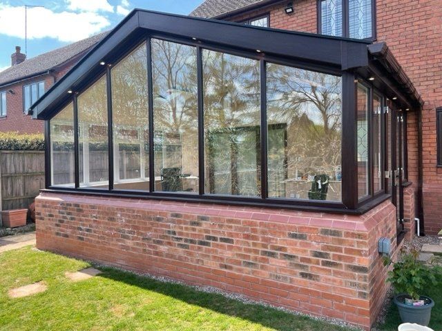 Solid-Roof Conservatory
