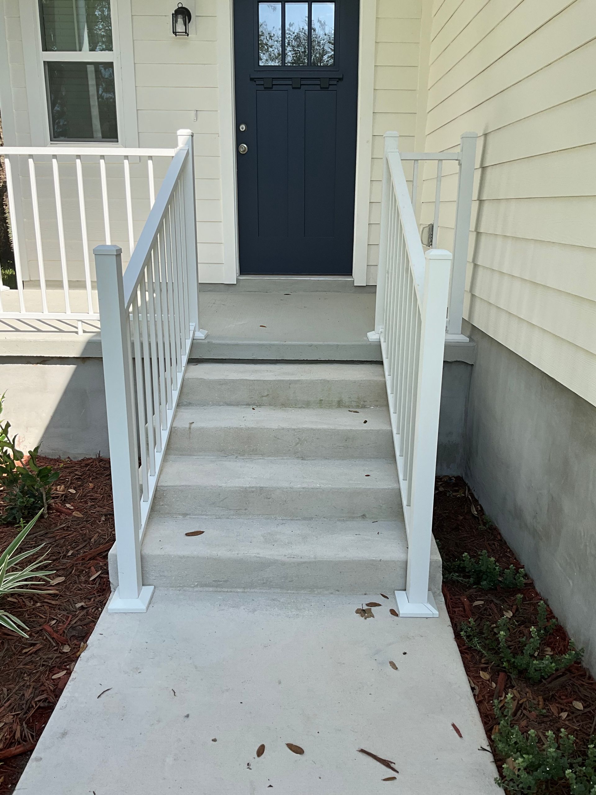 Front Yard Finishing — Jacksonville, FL — G -K Construction