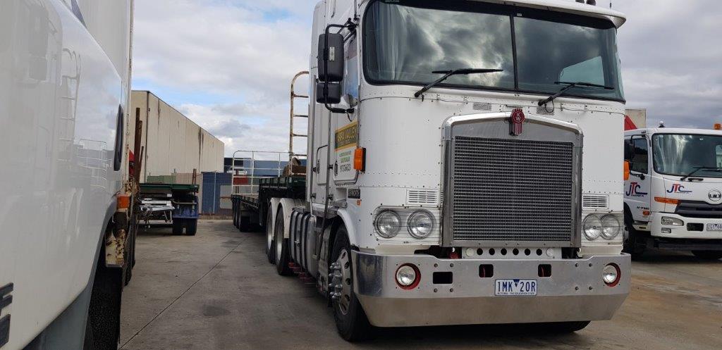 front view of a trailer truck