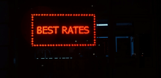 A broker's banner advertising interest rates