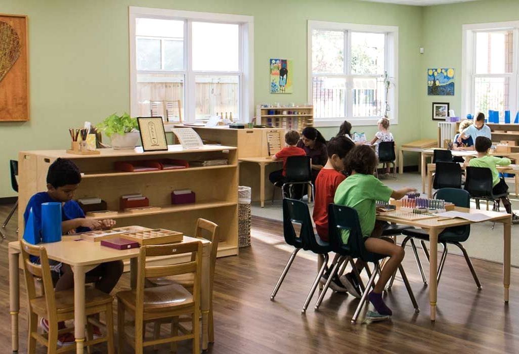 Children working in an Elementary classroom