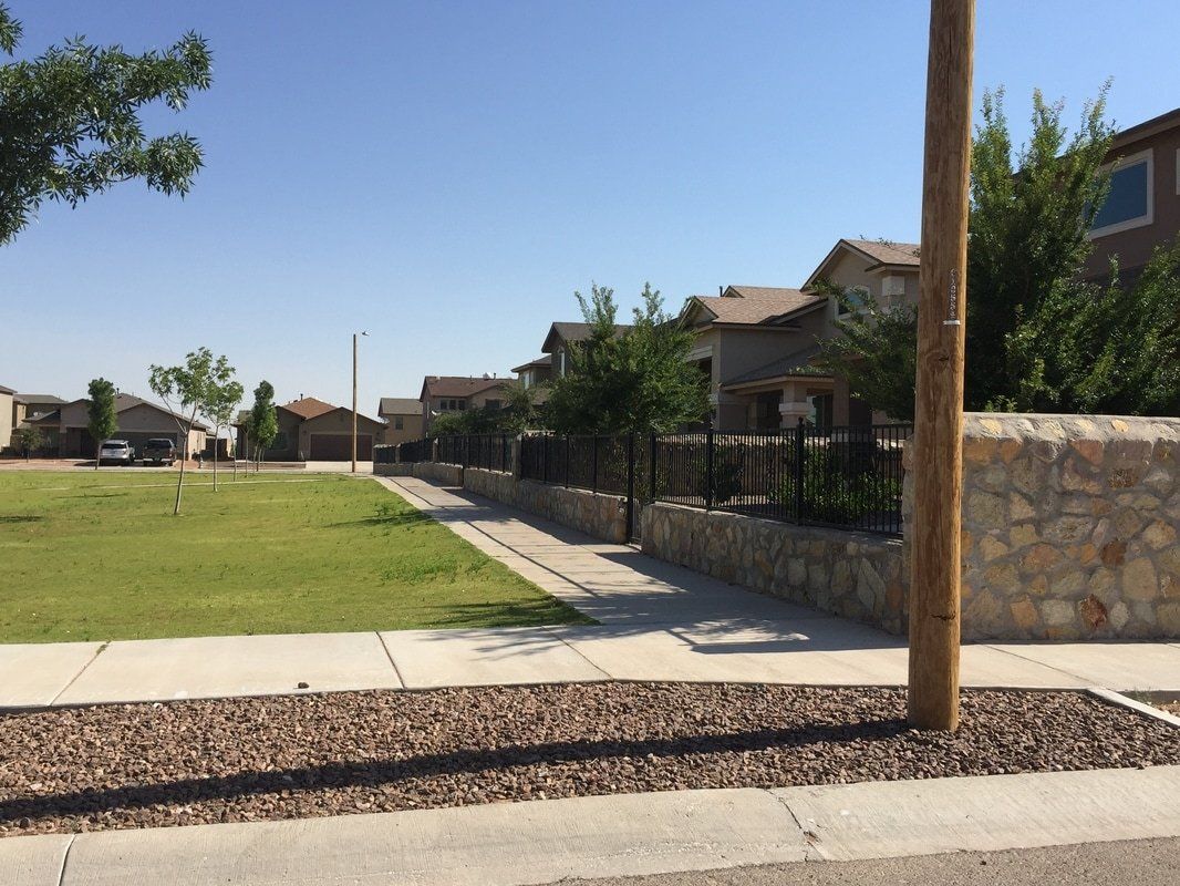 Tierra Del Este Park Pond 2