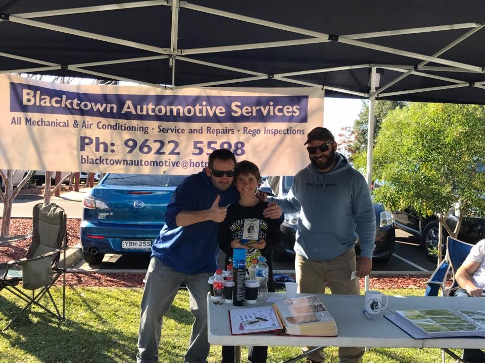 Three 72-78 Ford V8 Club NSW members