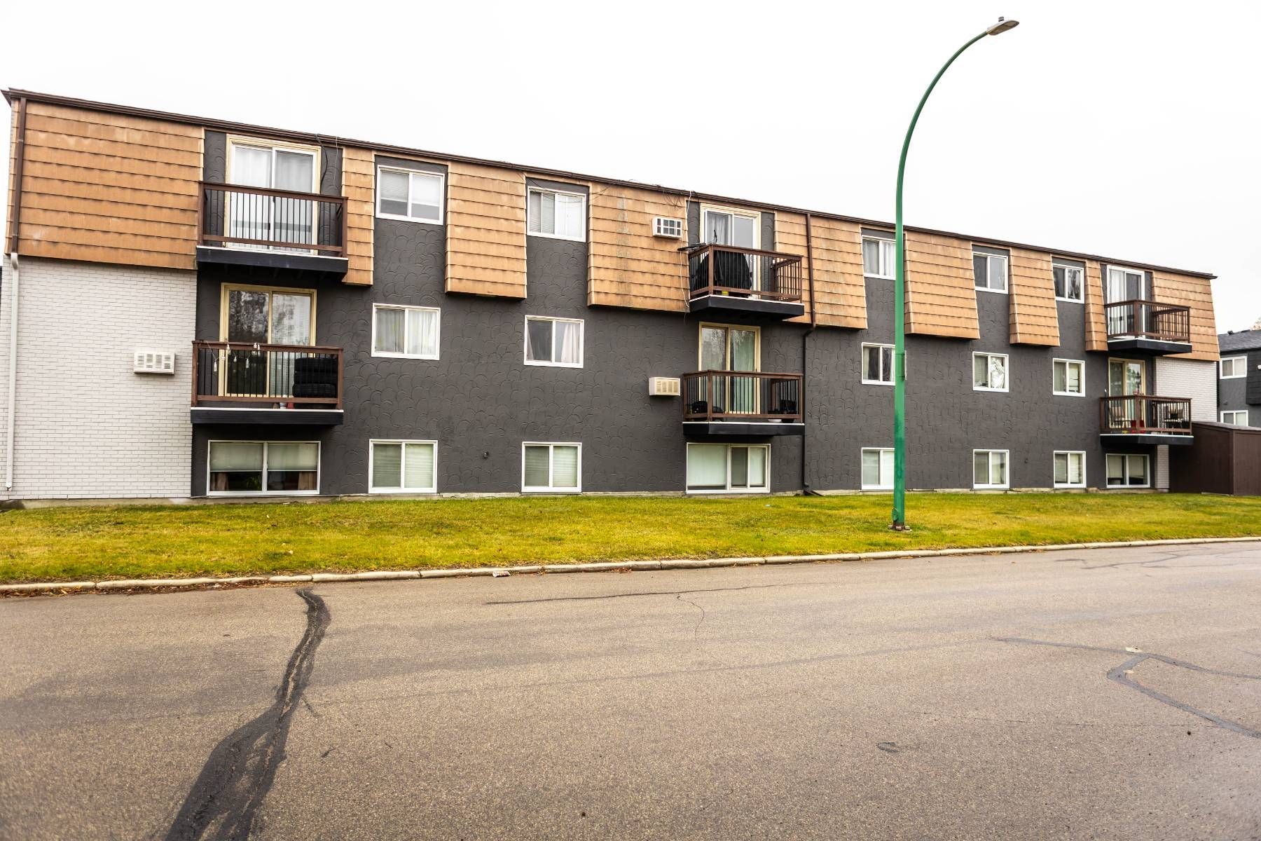 exterior apartment painting services