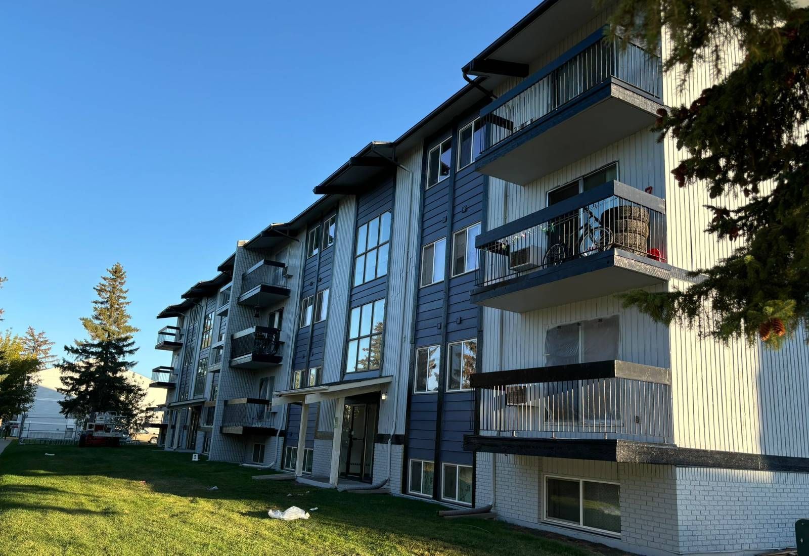 exterior hotel complex repaint
