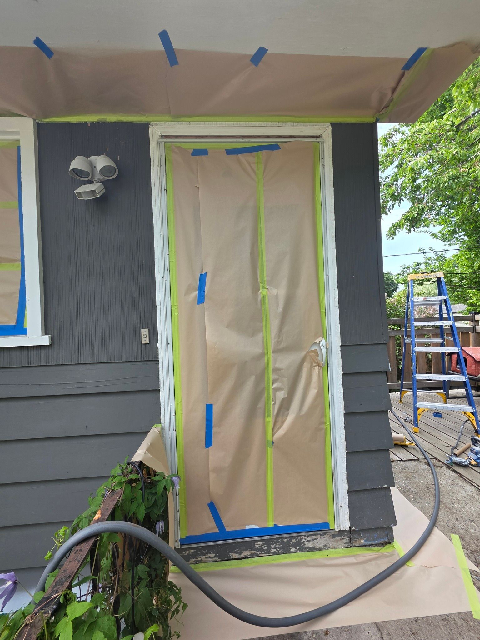 masking door of home for painting