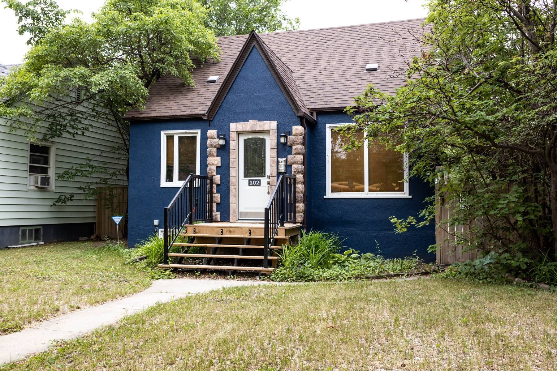painted house with undercoat
