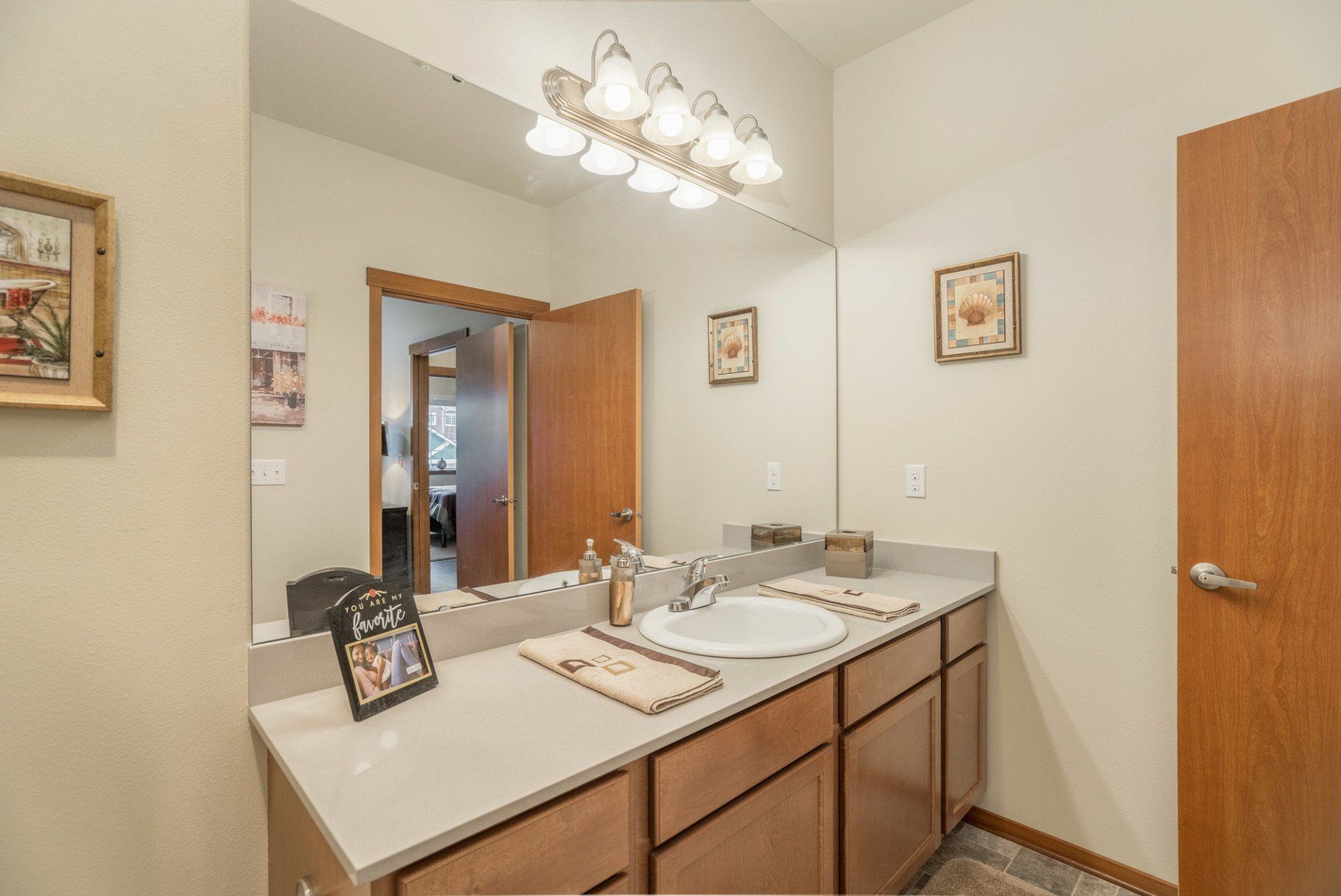 Bathroom | Edgewood Heights