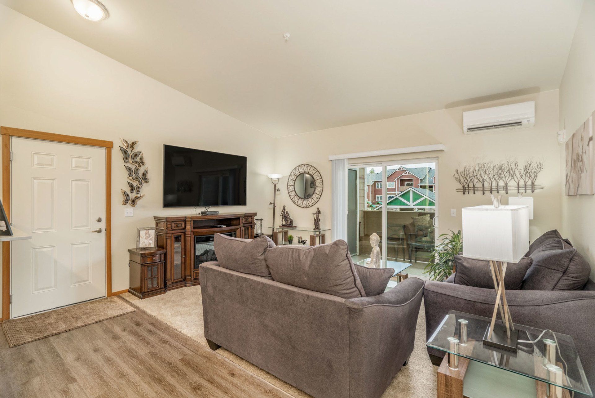 Living Room | Edgewood Heights