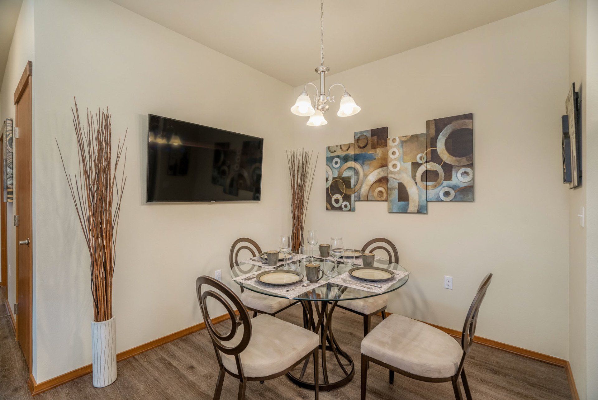 Dining Room | Edgewood Heights