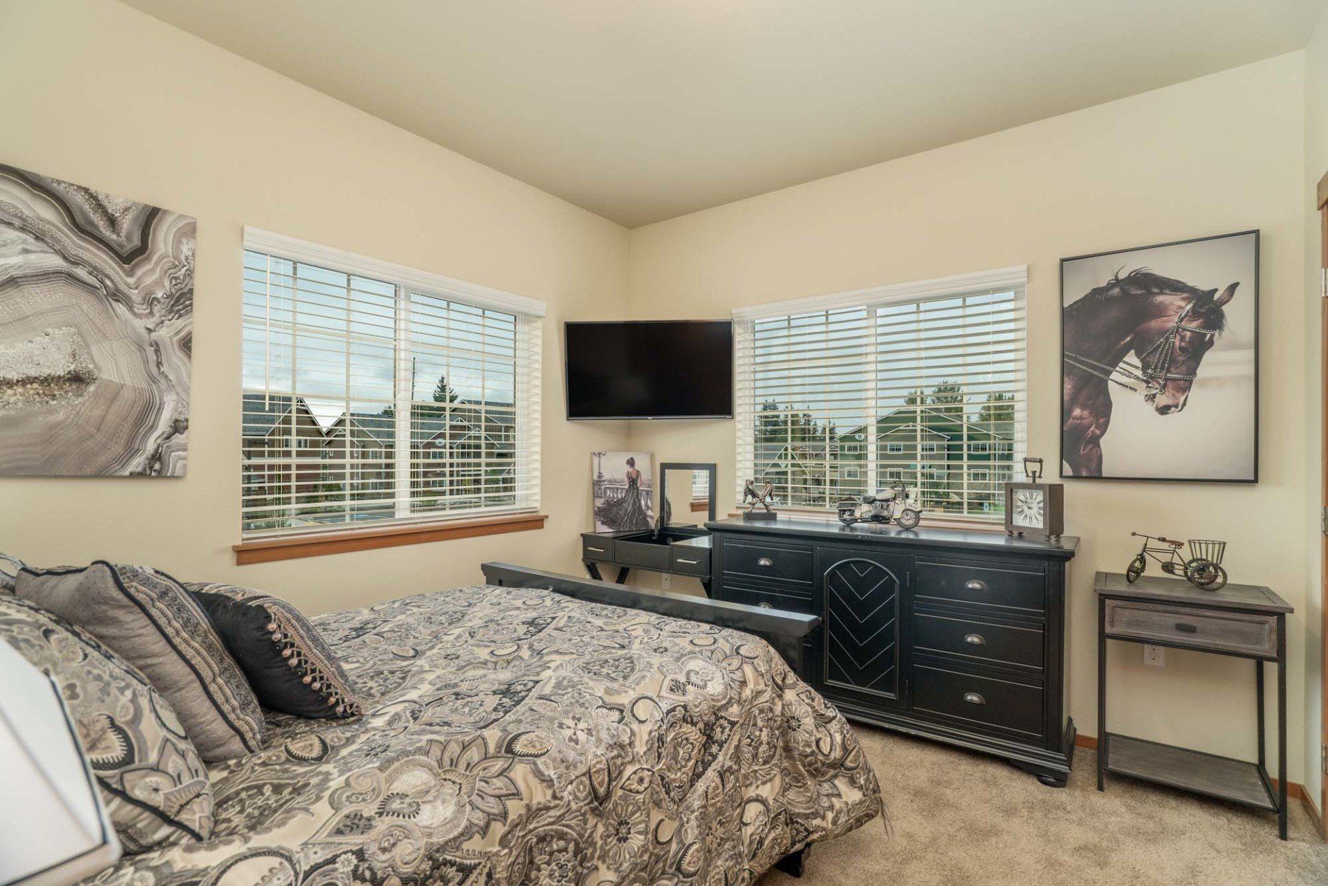 Bedroom | Edgewood Heights