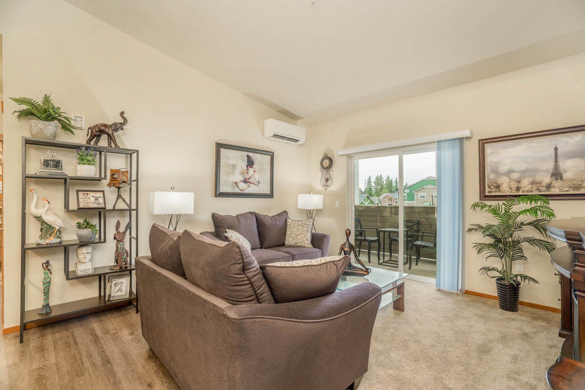 Living Room | Edgewood Heights