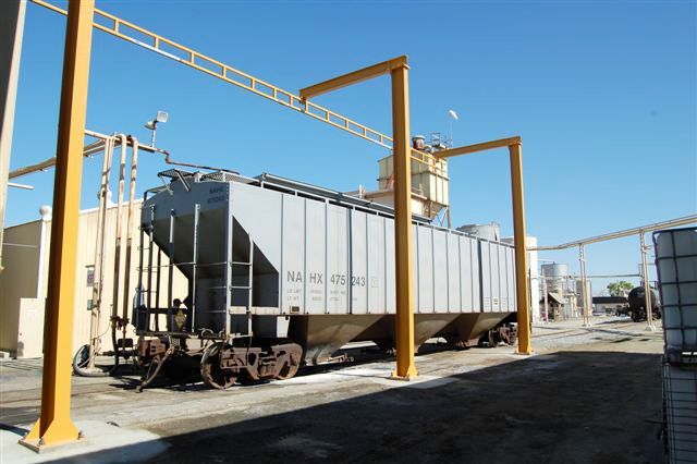 A large train car with the word national on it