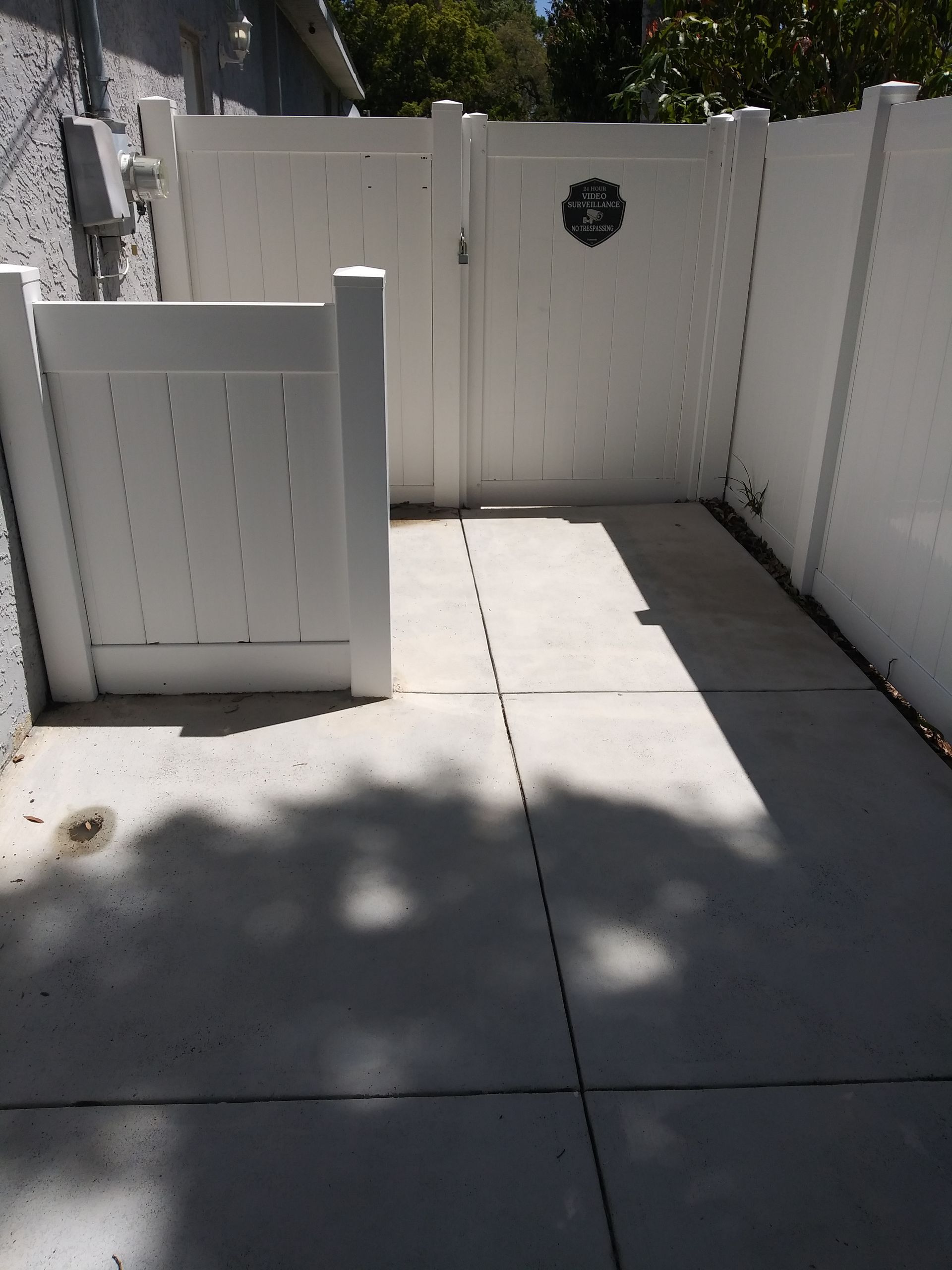 fence pressure washing