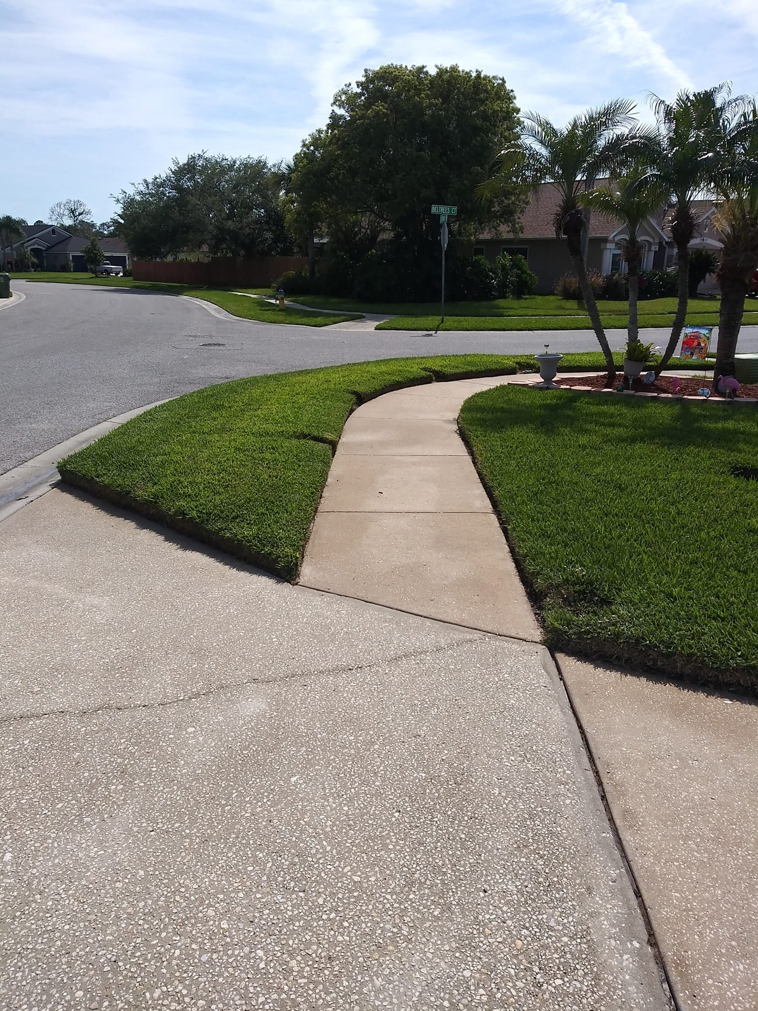 sidewalk pressure washing