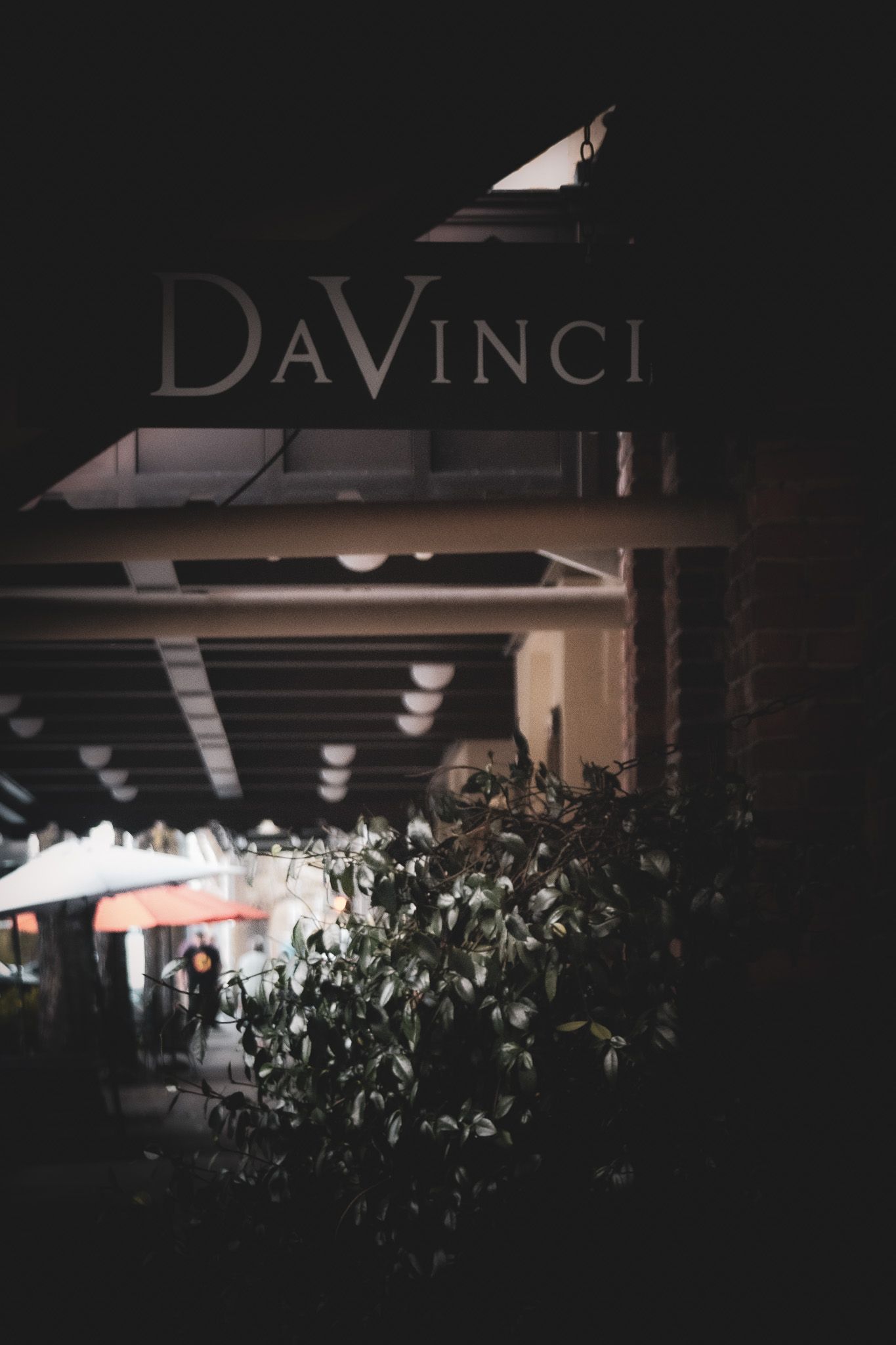 Luxury exterior shot of DaVinci Ristorante in Salem Oregon, showcasing upscale Italian dining ambiance, refined architecture, and elegant street presence.