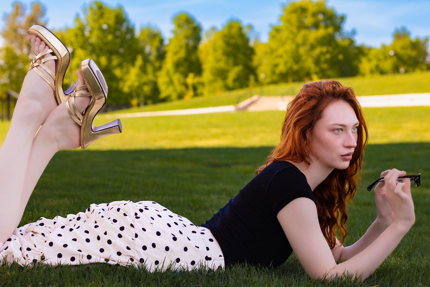 Fashion editorial portraits of model Kiera Brown at Riverfront Park in Salem Oregon by Verity Visions