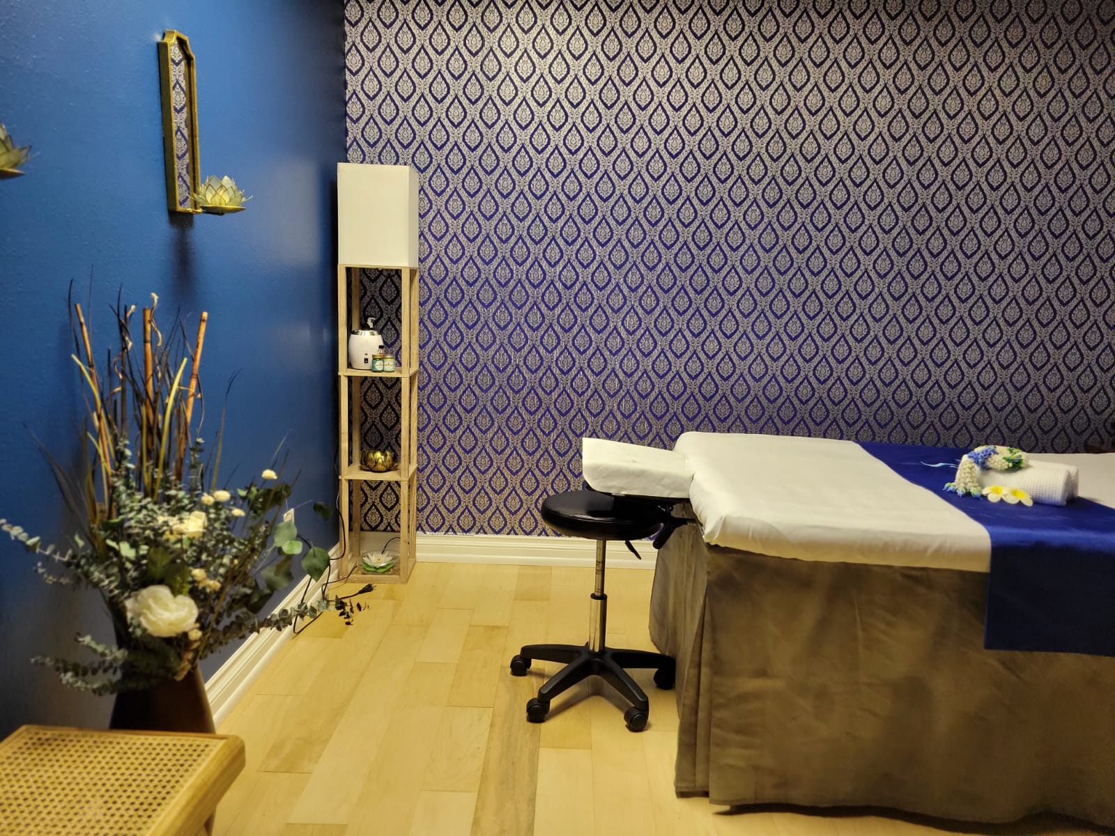 Silk Thai Therapy Boulder Images