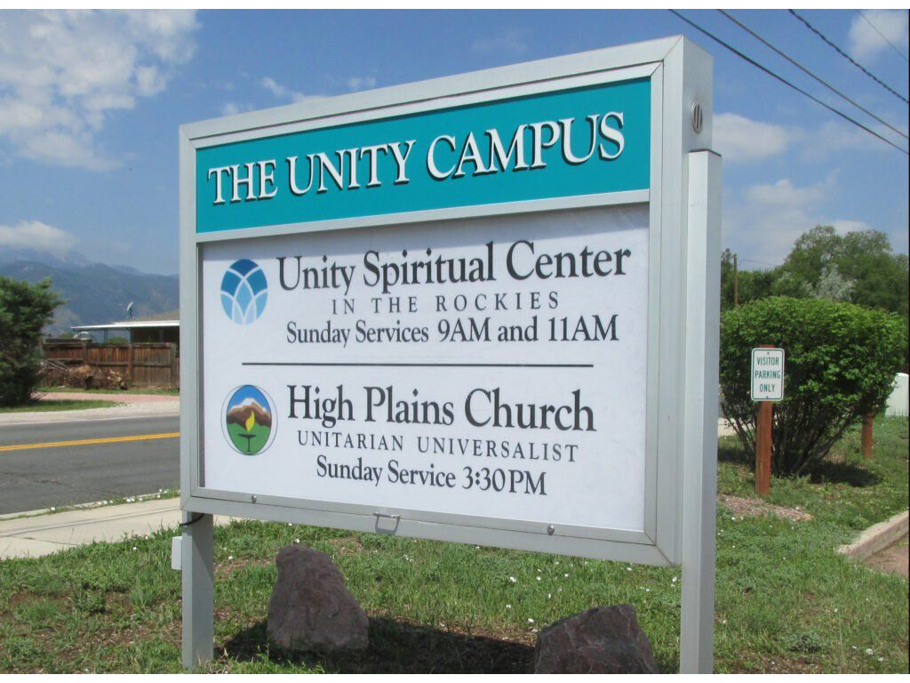 Free standing illuminated sign