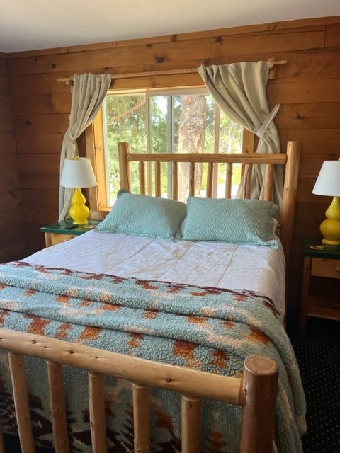 lodge bedroom