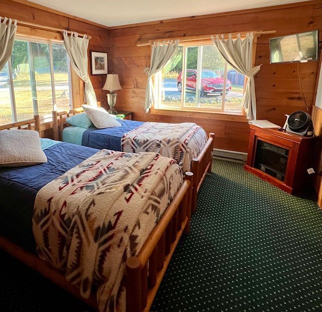 lodge bedroom