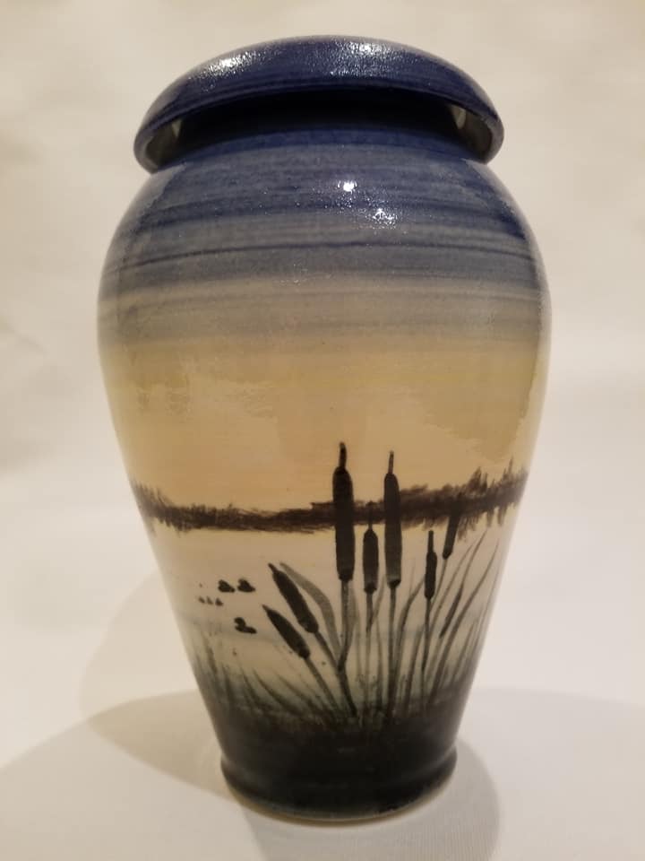 Lakeside Urn — Edmonton, CA — Red Hot Pots