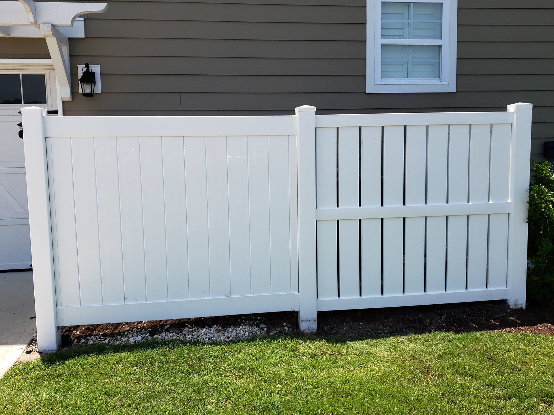 Front Yard Vinyl Fence — Wilmington,  NC — J & J Fence
