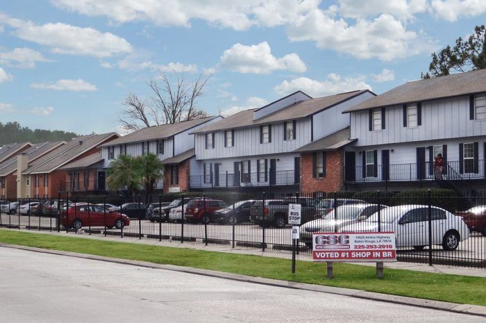 Exterior of Cambridge Apartments