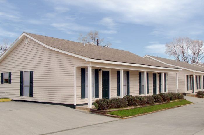 Berkshire, Alexandria | White Properties