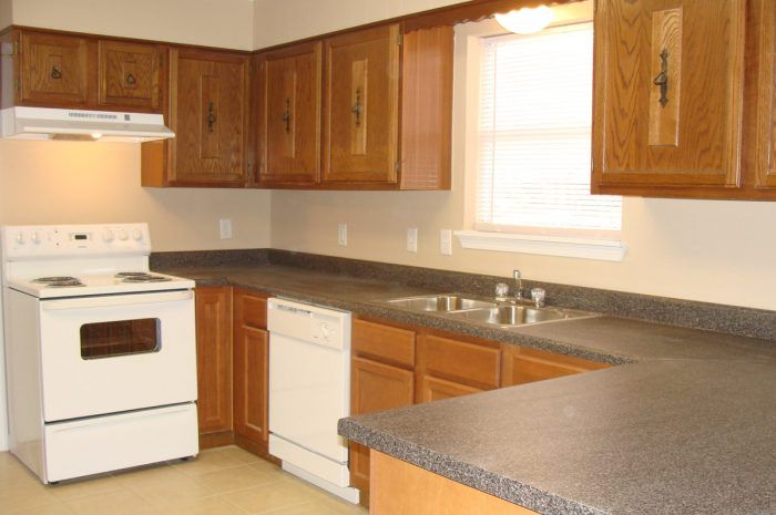 Berkshire, Alexandria | White Properties