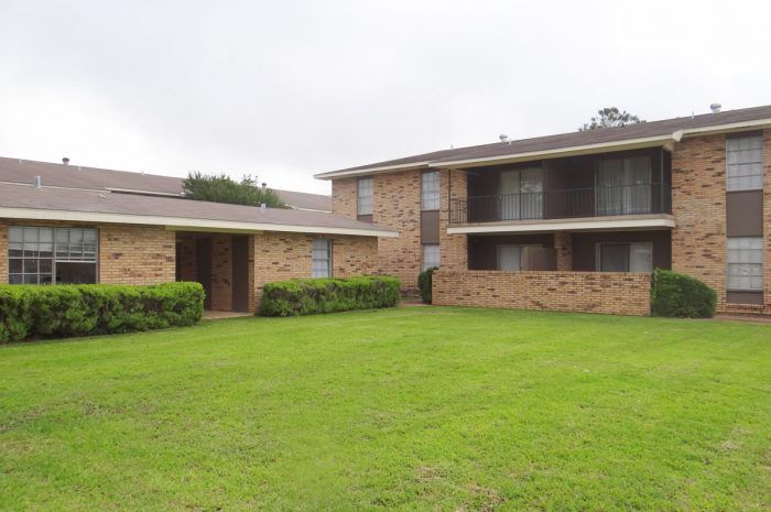 Exterior of Trafalgar Apartments