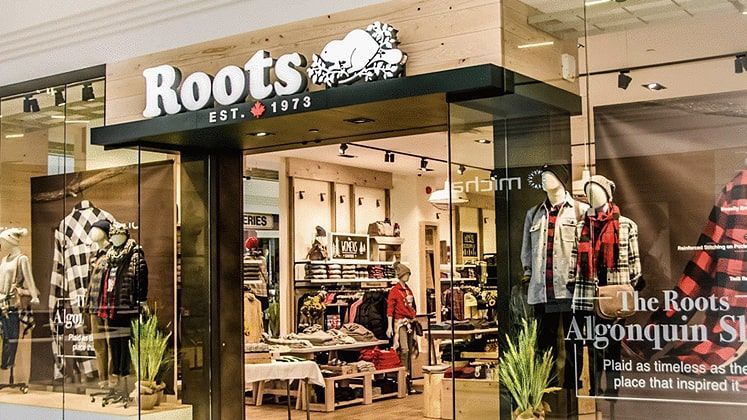 A store called roots is located in a mall.