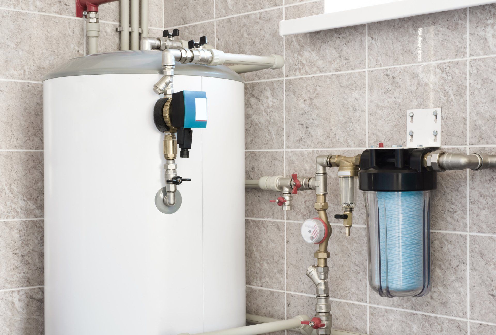 electric, gas, and tankless water heaters in middle tennessee
