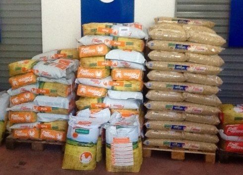 Bustoni di mangime per animali da allevamento