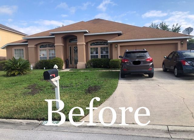 Residential House With Old Roof — Jacksonville, FL — Triton Roofing and Restoration