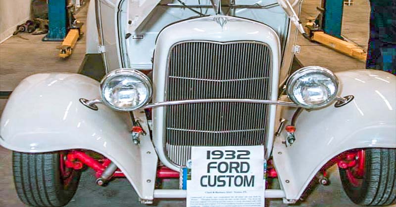32 Ford Custom