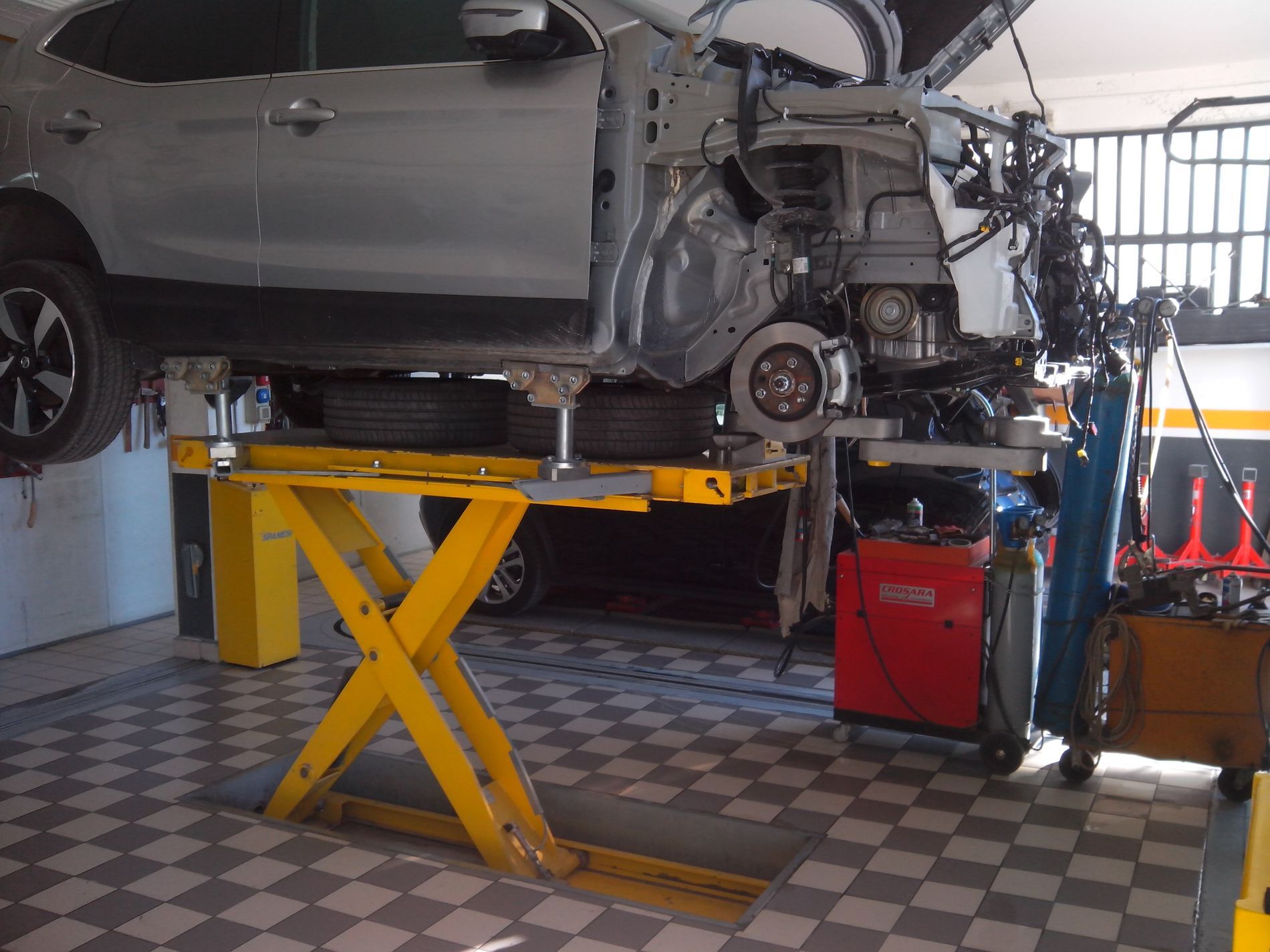 macchina su banco dima