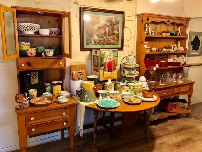 Professional estate sale organized in Southern Indiana home