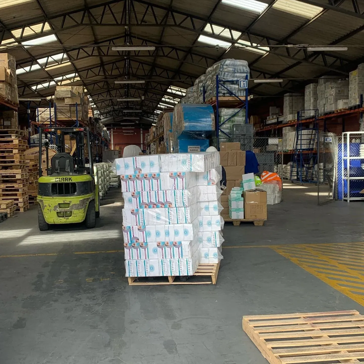 Distribuidora e importadora Grafac