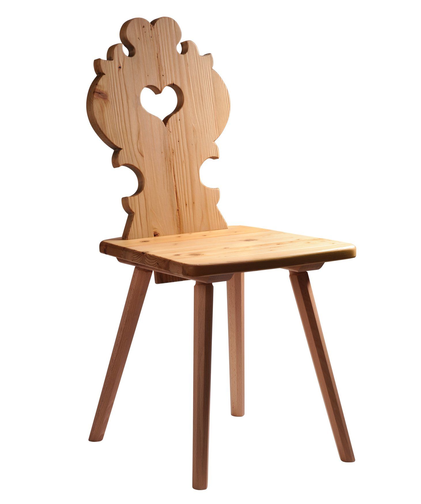 Sedia in legno con scheniale ornamentale