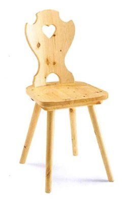 Sedia in legno con doppia apertura su schienale