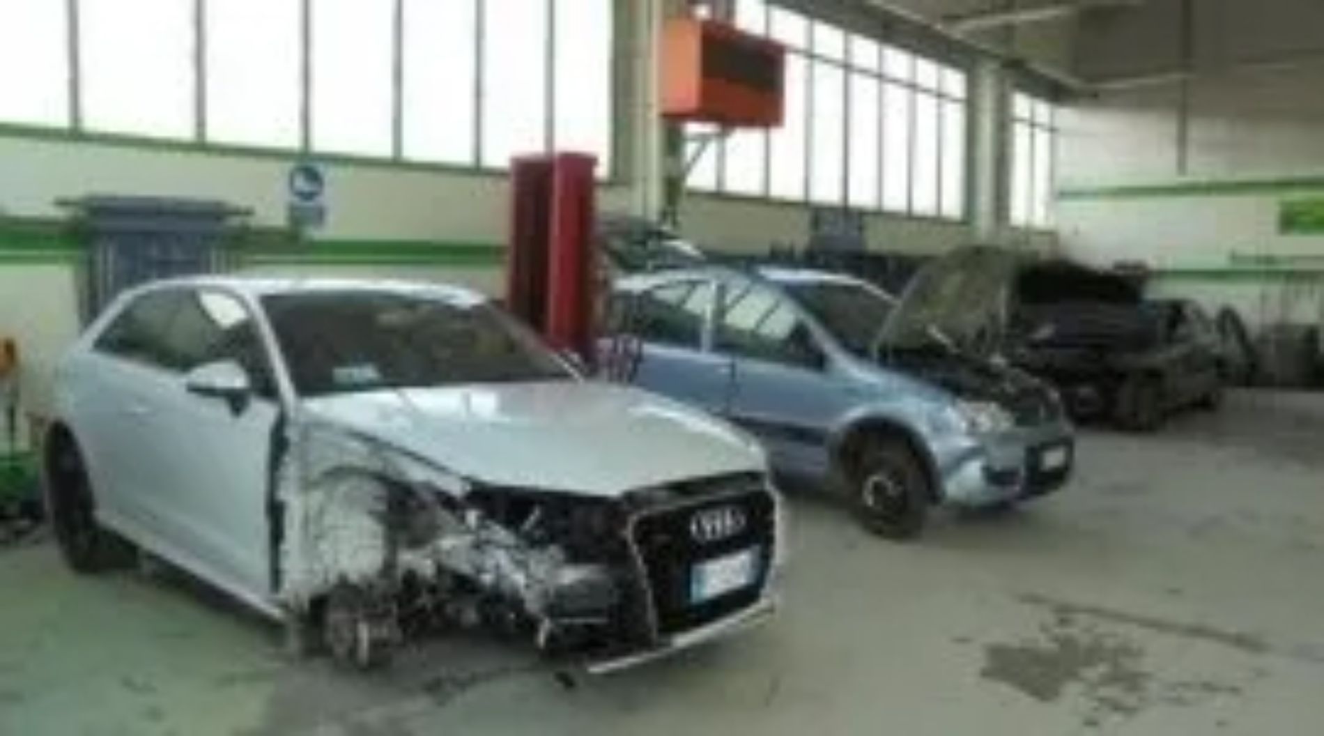 Officina per la riparazione di auto