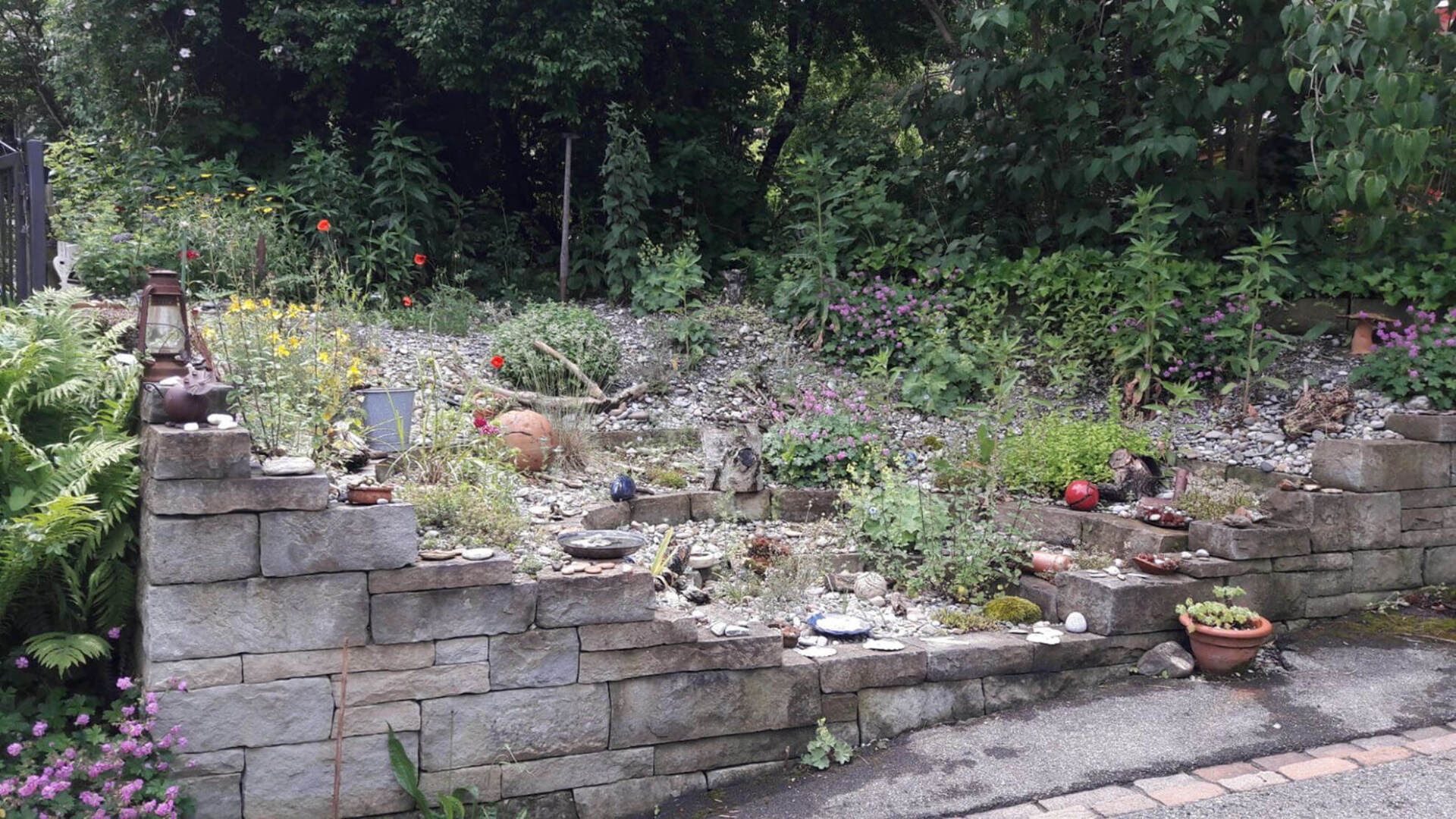 Gartenbau und Gartengestaltung Arena Rorschacher Sandstein