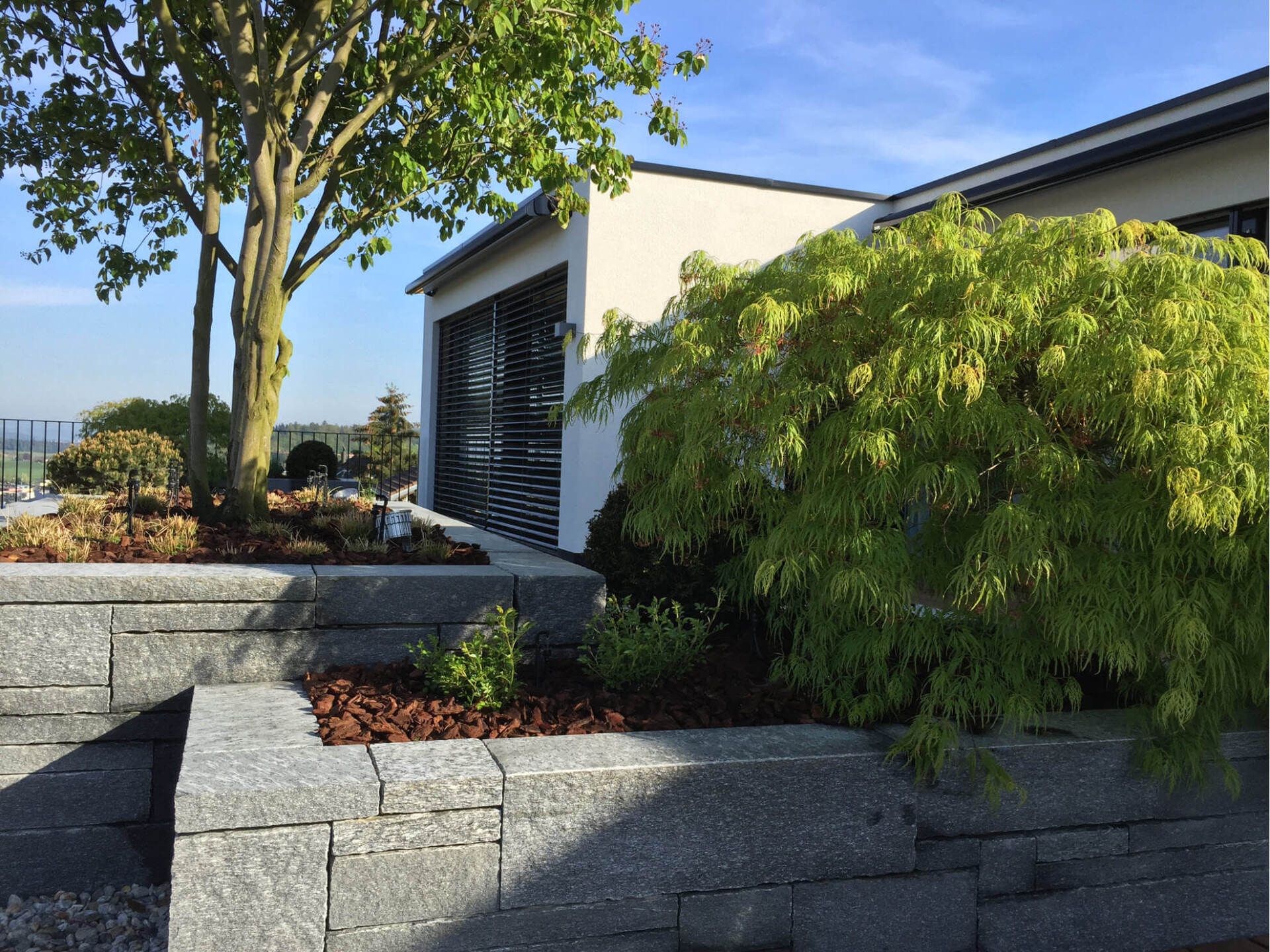 Gartenbau und Gartengestaltung Terassengestaltung Tessiner Gneis