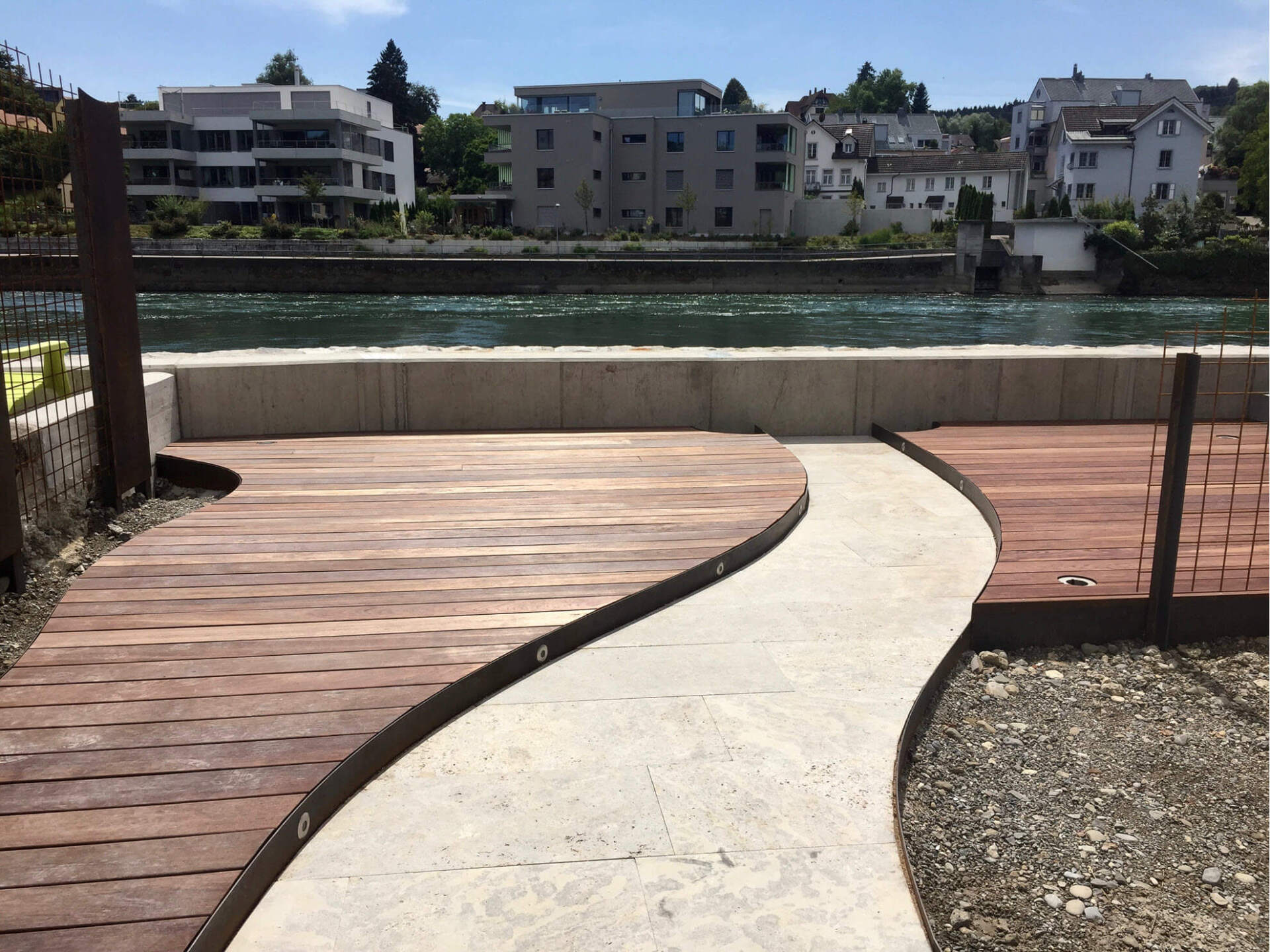 Terrasse mit Muschelkalk