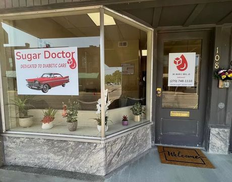 The Hodgenville Office's front door.