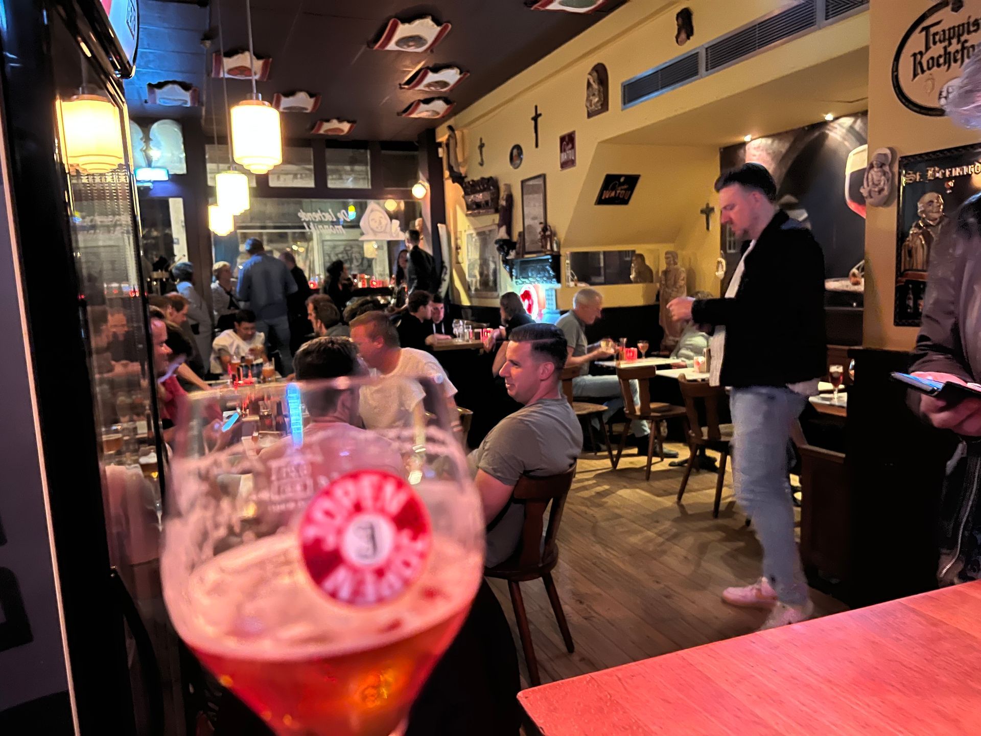 Het gezellige biercafé de Lachende Monnik in Dordrecht