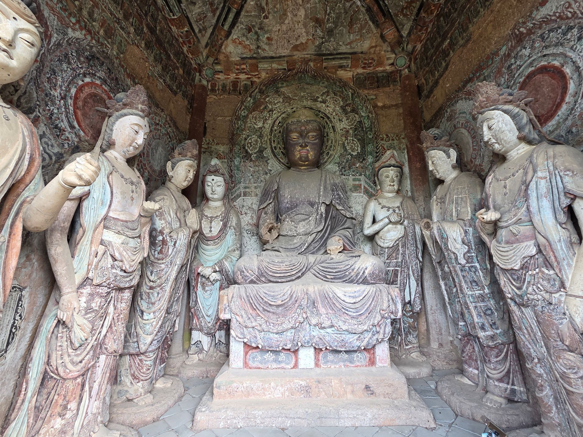 Buddhist cave sculptures and murals in Tianshui