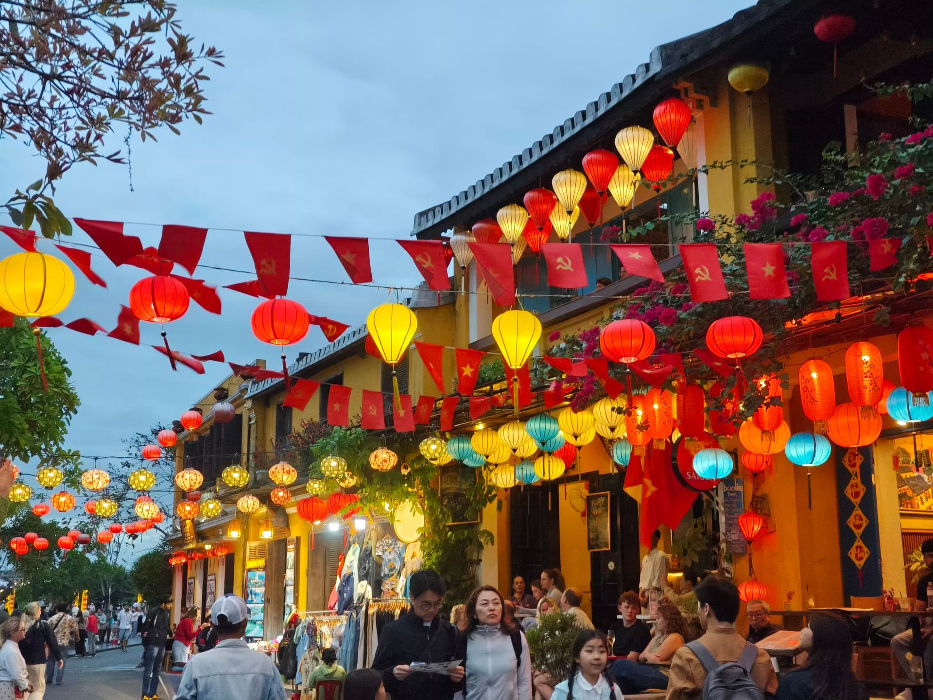 Vietnam night lights 
